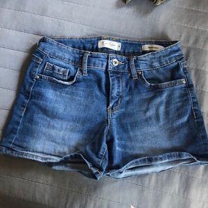 Women’s jean shorts